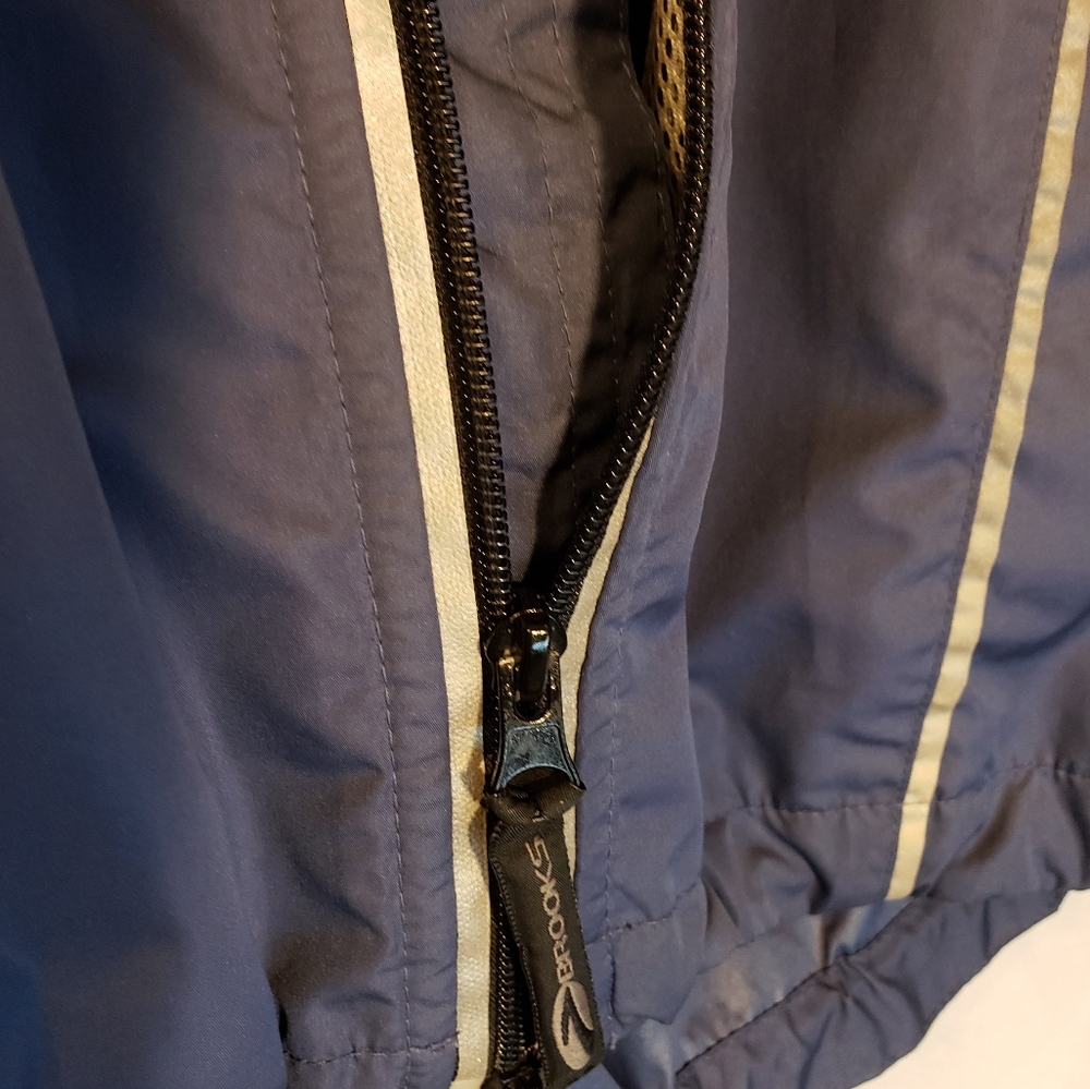 Brooks Jacket With Vented Back, Reflective Strips - image 2